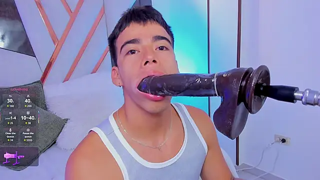 Snapshot of its_liam18 chatting on September 23, 1:07 pm its liam18 online show from September 23, 1:07 pm