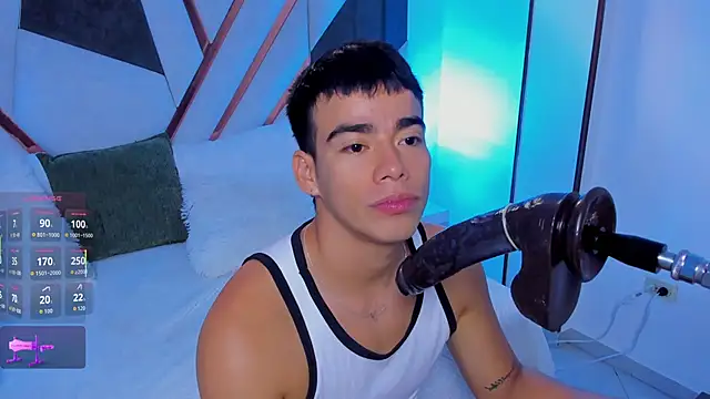 Snapshot of its_liam18 chatting on September 24, 1:17 pm its liam18 online show from September 24, 1:17 pm