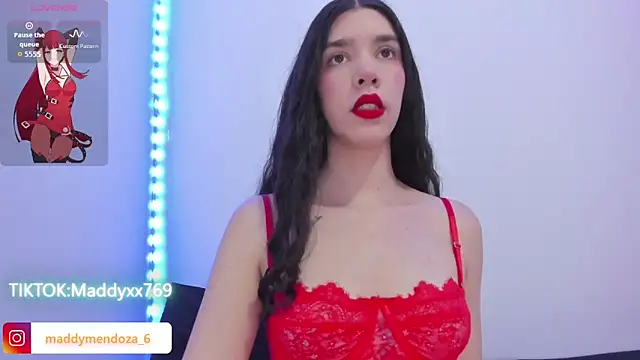 MaddyMendozaxx online show from February 9, 9:13 pm