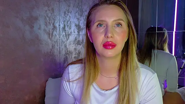 Snapshot of lexy_a chatting on November 27, 5:41 am lexy a online show from November 27, 5:41 am