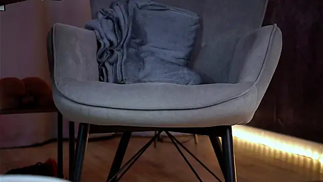 AnnaTrueno online show from March 28, 6:20 pm