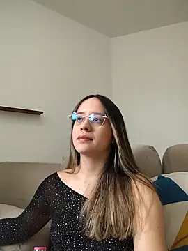 Snapshot of Dani_javi chatting on July 18, 2:03 pm Dani javi online show from July 18, 2:03 pm