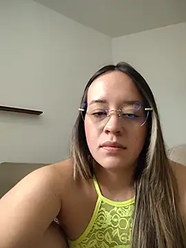 Snapshot of Dani_javi chatting on July 15, 5:09 pm Dani javi online show from July 15, 5:09 pm