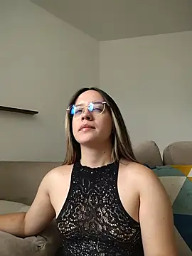 Snapshot of Dani_javi chatting on July 9, 5:12 pm Dani javi online show from July 9, 5:12 pm