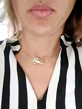 melissa 35  online show from November 3, 1:00 am