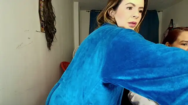 dannamomcerrat online show from February 18, 12:59 am