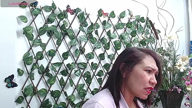 dannamomcerrat online show from October 14, 12:22 am