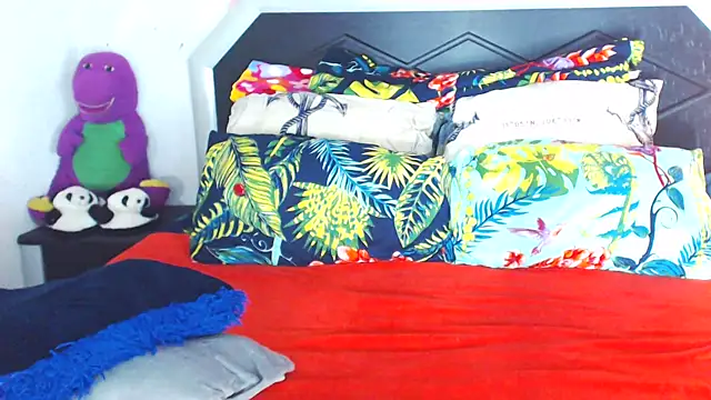 Bulkyyass online show from March 27, 7:50 am