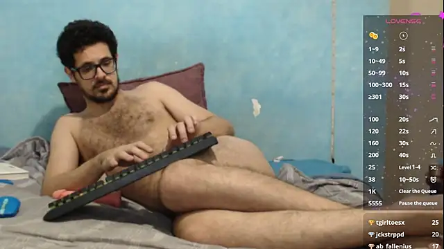 Snapshot of Morpheus-the-oniro chatting on October 5, 7:21 am Morpheus-the-oniro online show from October 5, 7:21 am