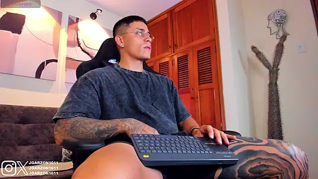  joansoto online show from February 19, 12:57 pm