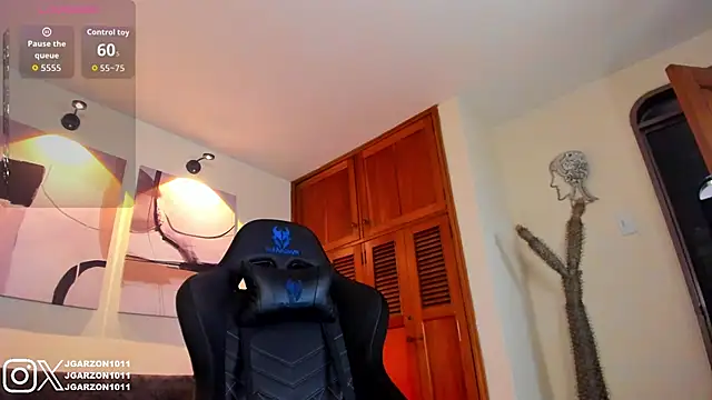  joansoto online show from March 26, 1:31 pm