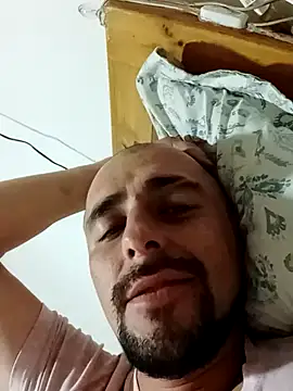 Snapshot of fire_menxxx001 chatting on December 12, 4:21 pm fire menxxx001 online show from December 12, 4:21 pm