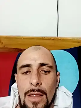 Snapshot of fire_menxxx001 chatting on January 3, 10:29 pm fire menxxx001 online show from January 3, 10:29 pm