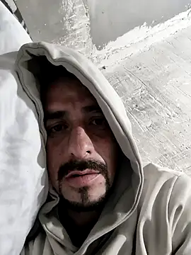 Snapshot of fire_menxxx001 chatting on February 24, 8:31 pm fire menxxx001 online show from February 24, 8:31 pm