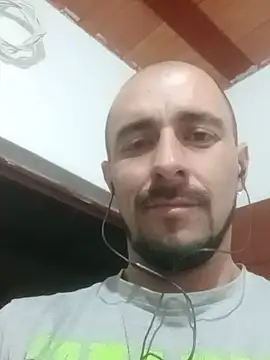 Snapshot of fire_menxxx001 chatting on September 15, 5:30 am fire menxxx001 online show from September 15, 5:30 am