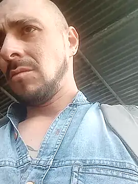 Snapshot of fire_menxxx001 chatting on September 10, 8:41 pm fire menxxx001 online show from September 10, 8:41 pm