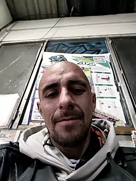 Snapshot of fire_menxxx001 chatting on February 7, 6:21 am fire menxxx001 online show from February 7, 6:21 am