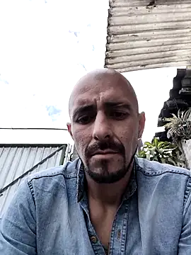 Snapshot of fire_menxxx001 chatting on February 17, 7:11 pm fire menxxx001 online show from February 17, 7:11 pm