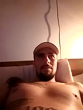 Snapshot of fire_menxxx001 chatting on January 25, 4:57 pm fire menxxx001 online show from January 25, 4:57 pm