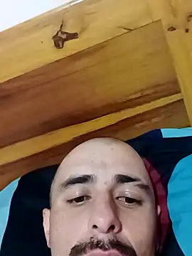 Snapshot of fire_menxxx001 chatting on December 15, 1:11 pm fire menxxx001 online show from December 15, 1:11 pm