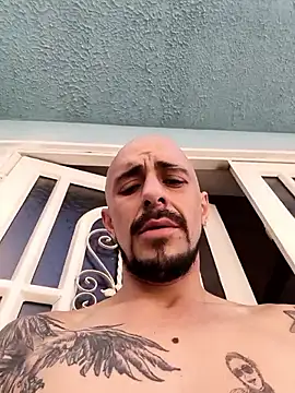 Snapshot of fire_menxxx001 chatting on February 27, 1:44 pm fire menxxx001 online show from February 27, 1:44 pm