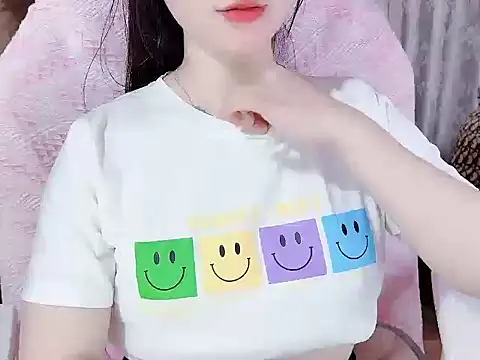 Snapshot of _Lygn__ chatting on September 12, 2:17 pm Lygn online show from September 12, 2:17 pm