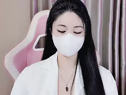 Snapshot of _Lygn__ chatting on February 22, 5:24 pm Lygn online show from February 22, 5:24 pm