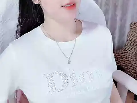 Snapshot of _Lygn__ chatting on October 1, 1:15 pm Lygn online show from October 1, 1:15 pm