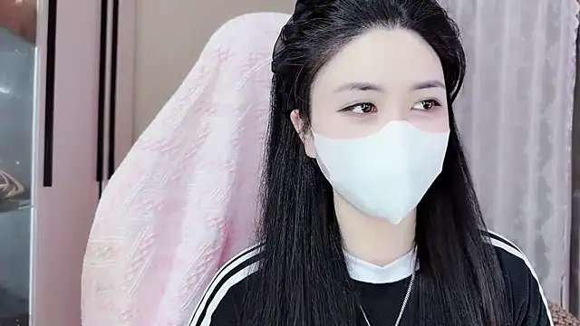  Lygn   online show from November 13, 5:55 am