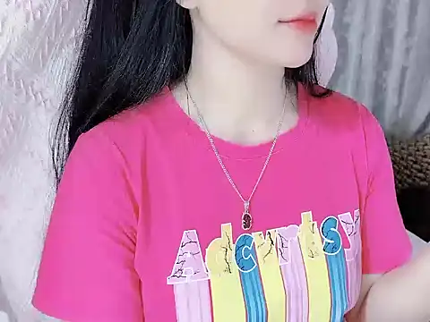 Snapshot of _Lygn__ chatting on October 16, 12:46 pm Lygn online show from October 16, 12:46 pm