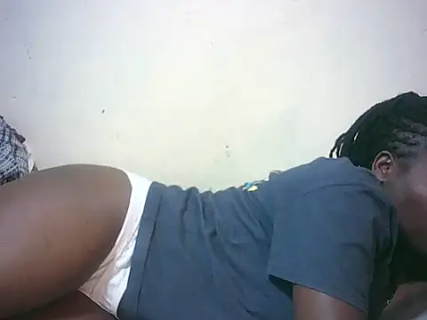 ebony valleria online show from November 5, 4:59 am