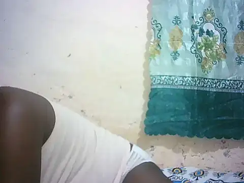 Snapshot of ebony_valleria chatting on July 7, 5:10 am ebony valleria online show from July 7, 5:10 am