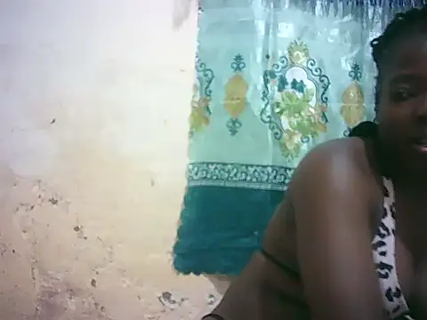 Snapshot of ebony_valleria chatting on June 8, 7:14 pm ebony valleria online show from June 8, 7:14 pm