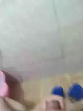 ssikerek23 online show from April 6, 6:09 pm