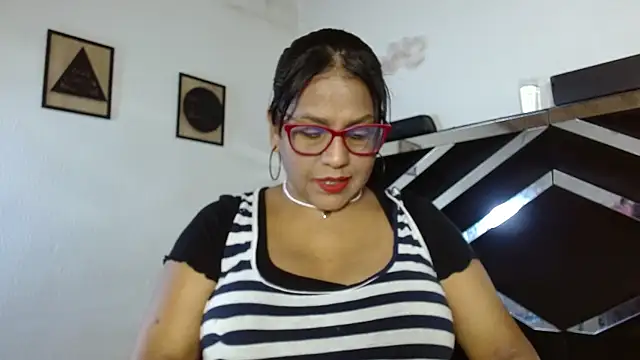 elizabeth mature23 online show from January 14, 7:17 pm