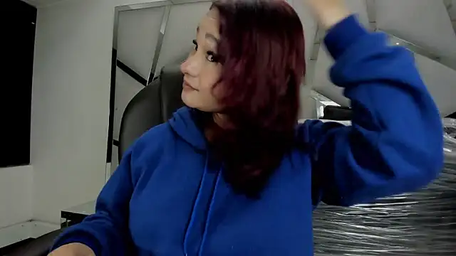 Catherinee69 x online show from April 18, 1:30 am