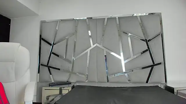 Snapshot of Catherinee69_x chatting on October 3, 3:52 am Catherinee69 x online show from October 3, 3:52 am