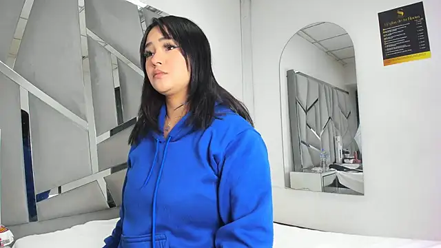 Catherinee69 x online show from October 28, 4:02 am