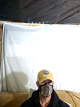 Snapshot of Cadillacninja chatting on October 28, 5:39 am Cadillacninja online show from October 28, 5:39 am