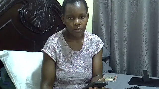 Snapshot of Divah_jojo chatting on June 26, 12:44 pm Divah jojo online show from June 26, 12:44 pm