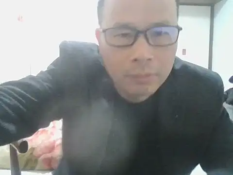 Williams-0577 online show from March 13, 4:34 pm