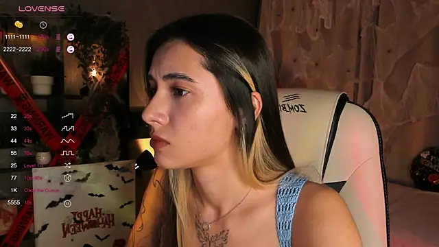 Snapshot of DarlaLike chatting on October 25, 3:49 am DarlaLike online show from October 25, 3:49 am