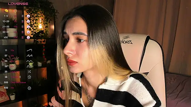 Snapshot of DarlaLike chatting on November 20, 3:40 am DarlaLike online show from November 20, 3:40 am