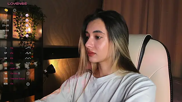 Snapshot of DarlaLike chatting on November 23, 3:38 am DarlaLike online show from November 23, 3:38 am