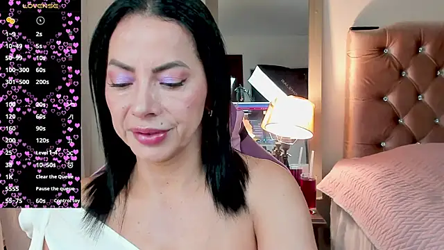 Snapshot of veronika_naughty chatting on October 21, 2:16 pm veronika naughty online show from October 21, 2:16 pm