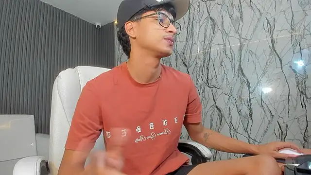 Snapshot of allens_joe chatting on February 1, 3:16 am allens joe online show from February 1, 3:16 am