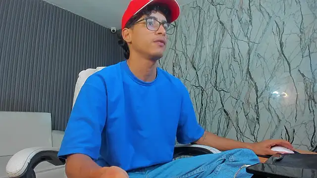 Snapshot of allens_joe chatting on March 1, 2:55 am allens joe online show from March 1, 2:55 am