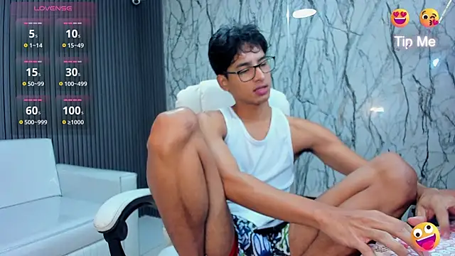 Snapshot of allens_joe chatting on November 23, 1:26 am allens joe online show from November 23, 1:26 am