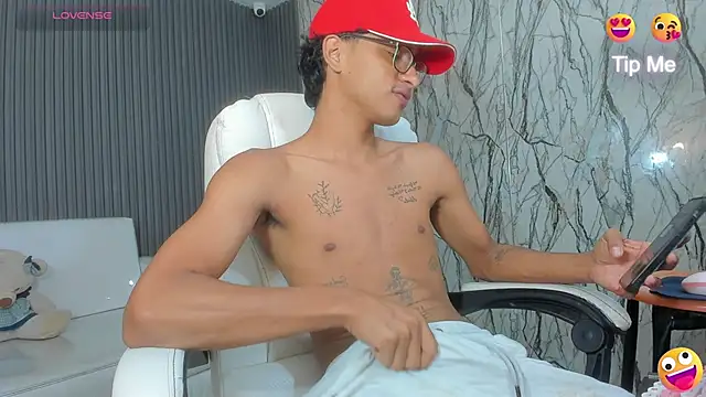 Snapshot of allens_joe chatting on February 16, 7:34 pm allens joe online show from February 16, 7:34 pm