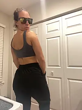 mrs  unknown online show from November 14, 4:05 am